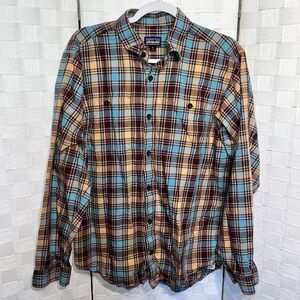 Patagonia Organic Cotton Plaid Long Sleeve Button Up Shirt Men's Medium